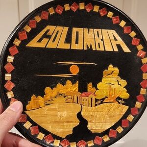 Colombia Wall Plate Decor